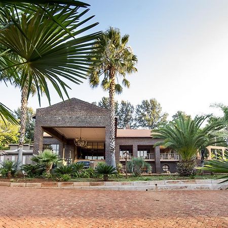 Woodridge Palms Boutique Hotel Swartruggens Exteriör bild