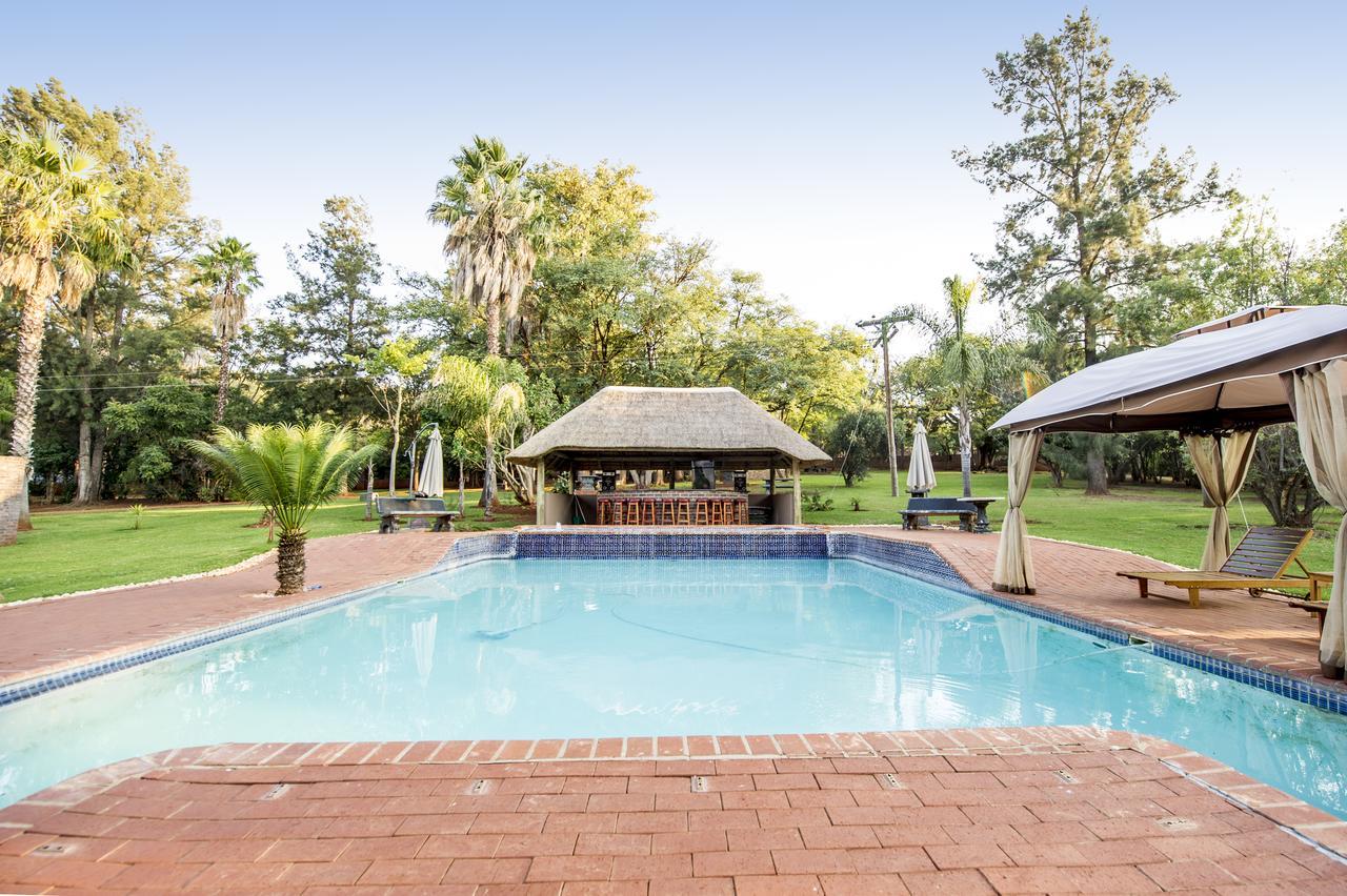 Woodridge Palms Boutique Hotel Swartruggens Exteriör bild